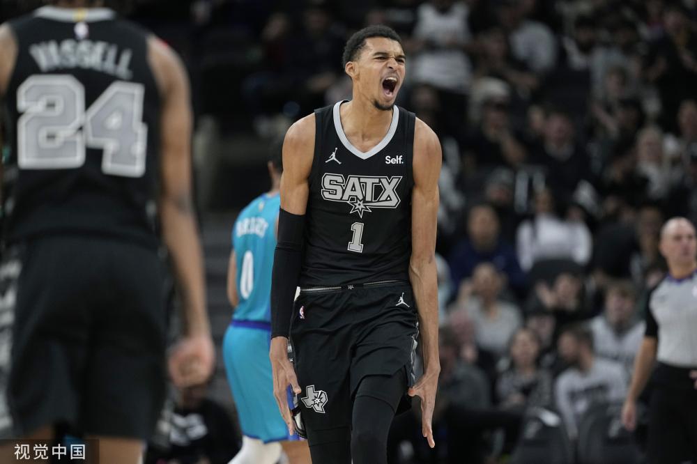 前腰位置的 前腰位置的