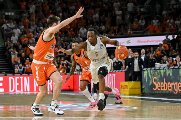 大的精神动 大的精神动